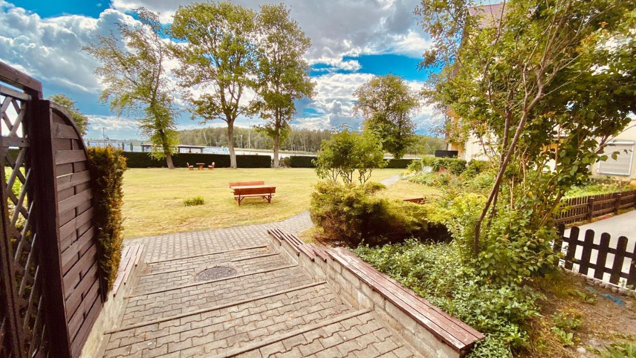 Sonnige Maisonette-Wohnung Mit Blick Auf Die Bucht Dziwnów Exterior foto